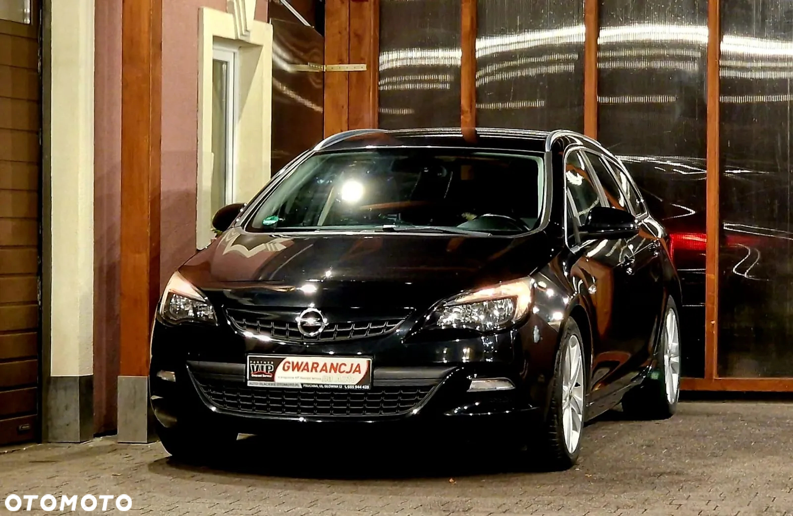 Opel Astra 1.6 Turbo Sports Tourer Design Edition - 17
