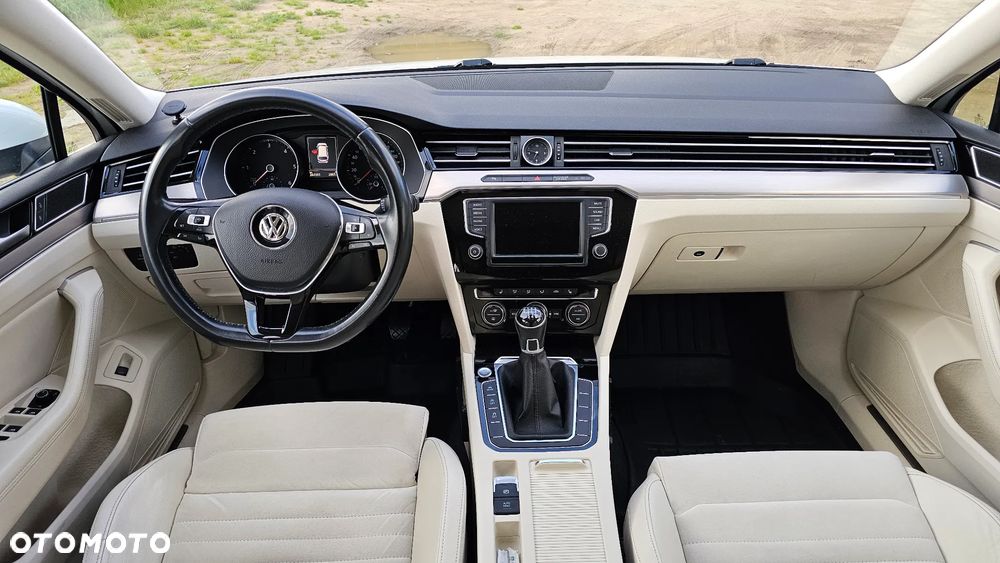 Volkswagen Passat 2.0 TDI BMT Highline - 15