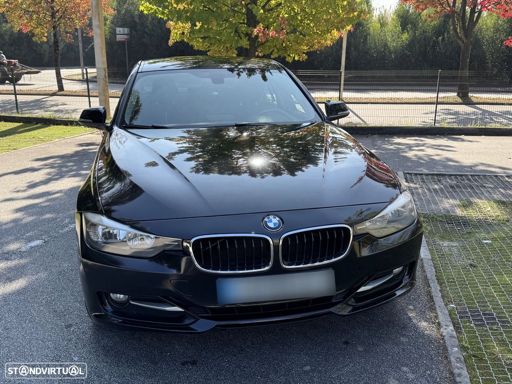 BMW 318 d Line Sport - 4
