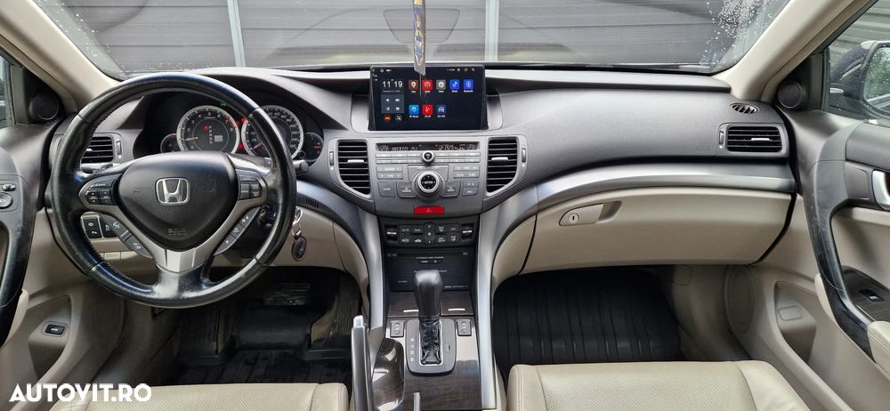 Honda Accord 2.0i Automatic Executive - 6