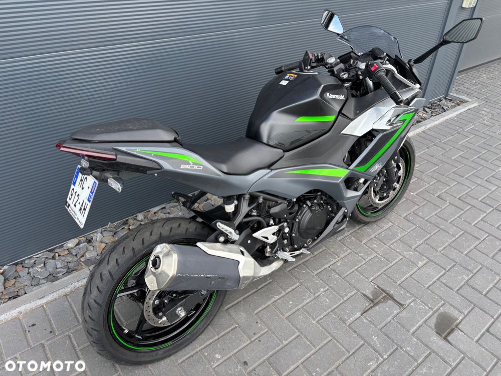Kawasaki Ninja - 4