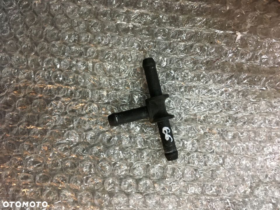 TRÓJNIK KRÓCIEC GOLF IV BORA A3 LEON I OCTAVIA I - 1