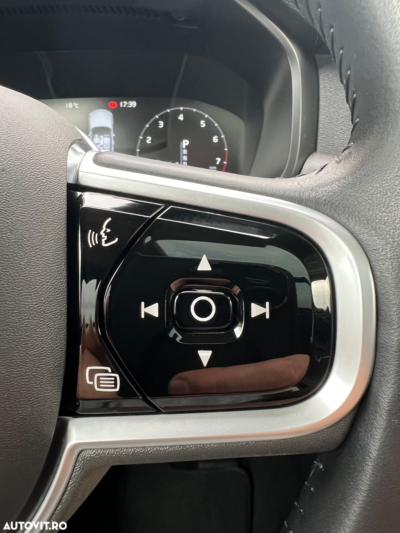 Volvo V90 Cross Country T5 AWD Geartronic Pro - 28