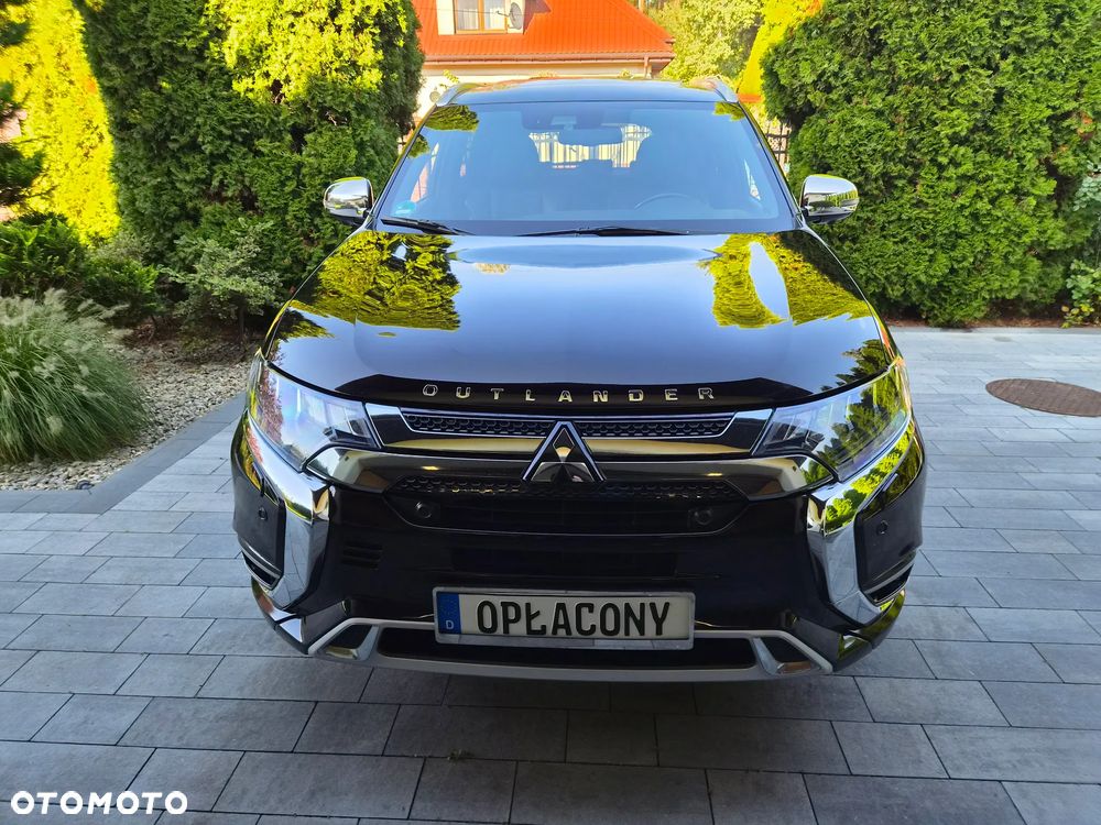 Mitsubishi Outlander - 4