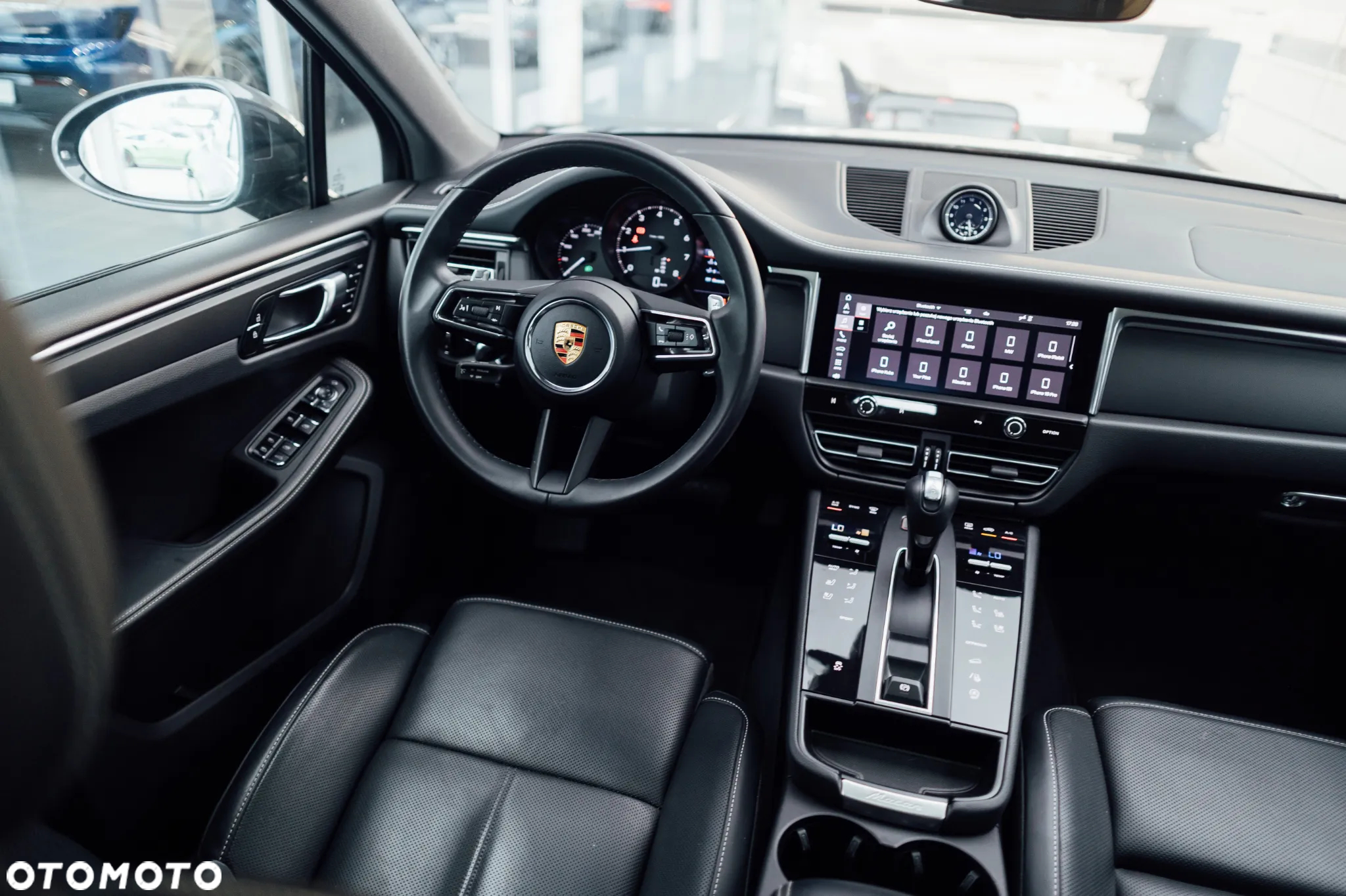 Porsche Macan Standard - 17