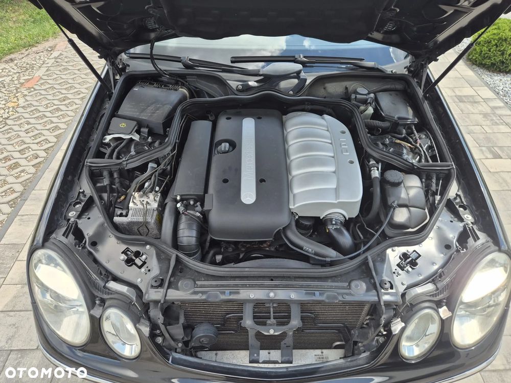 Mercedes-Benz Klasa E - 16