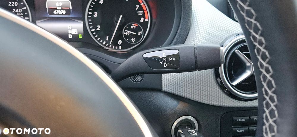 Mercedes-Benz Klasa B 200 (BlueEFFICIENCY) 7G-DCT - 29