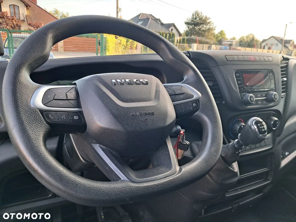 Iveco 35S16  Chłodnia ZANOTTI Salon Polska zasilanie 230V - 23
