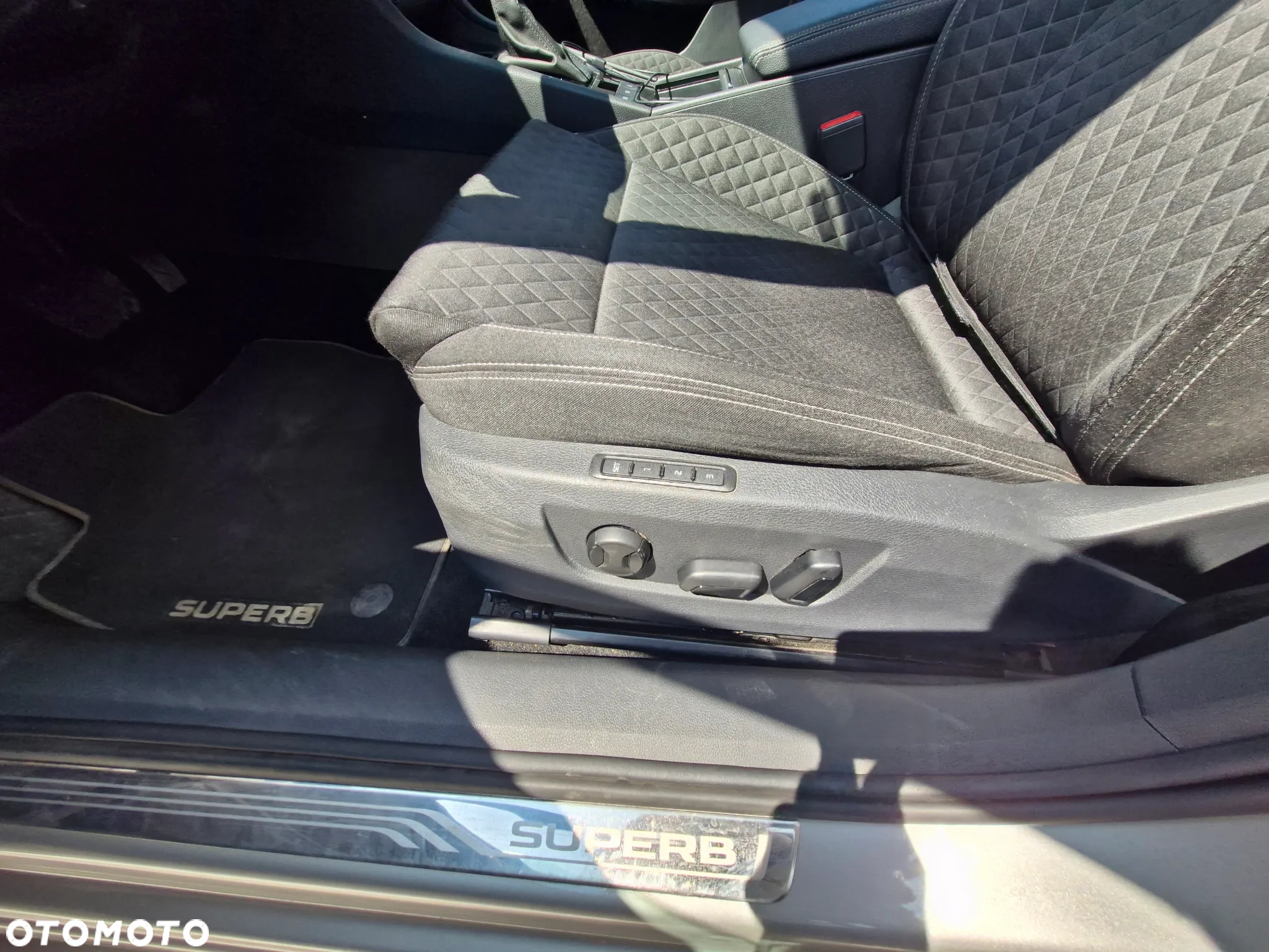 Skoda Superb 2.0 TDI 4x4 DSG Style - 13