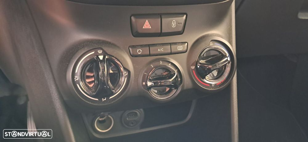 Peugeot 208 1.2 PureTech Active - 8