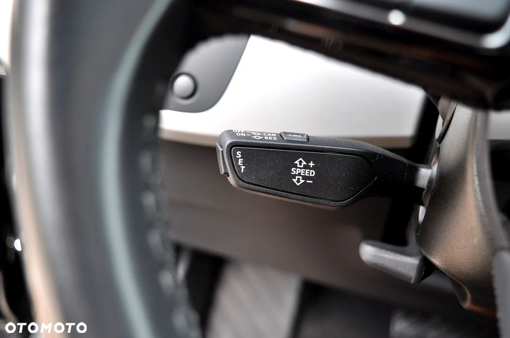 Audi A4 Limousine 35 TFSI mHEV Advanced S tronic - 28