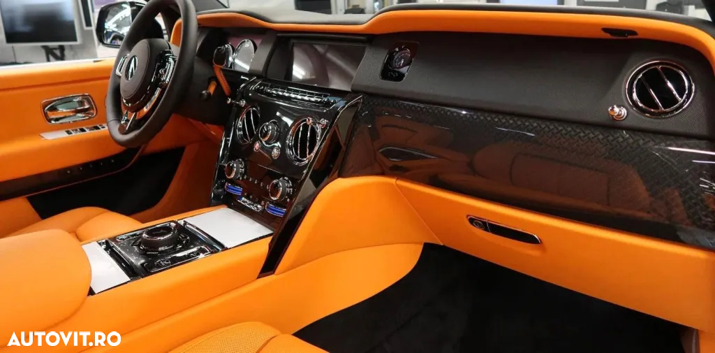 Rolls-Royce Cullinan - 7