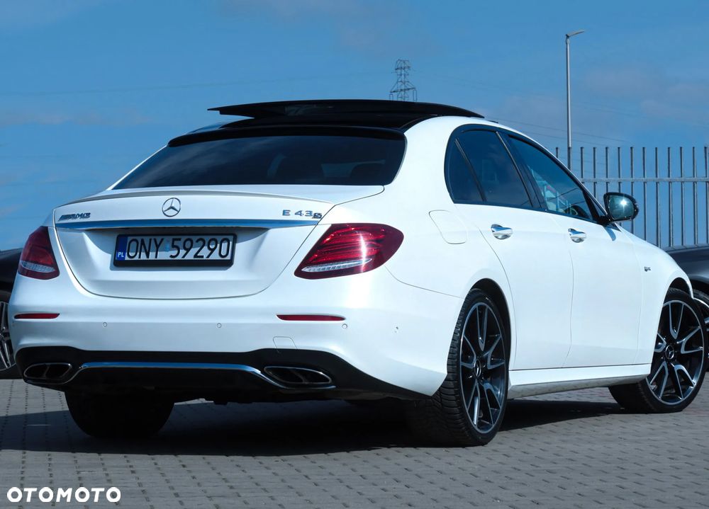 Mercedes-Benz Klasa E 43 AMG 4-Matic - 37