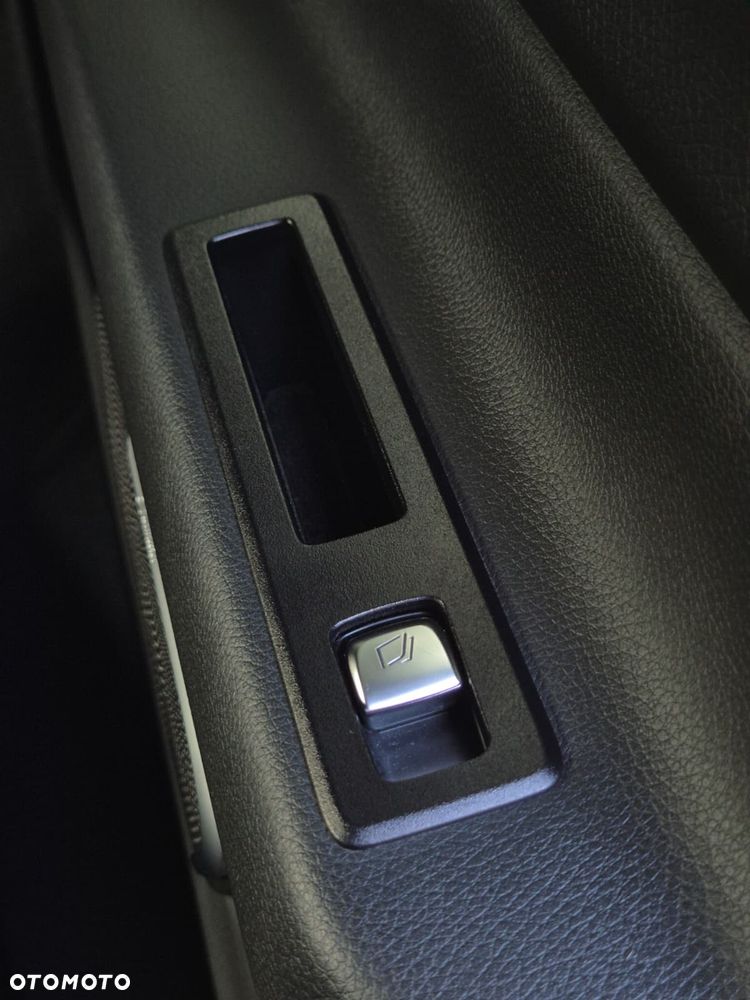 Mercedes-Benz Klasa V 300 d 4-Matic 9G-Tronic (ekstra d³) - 20