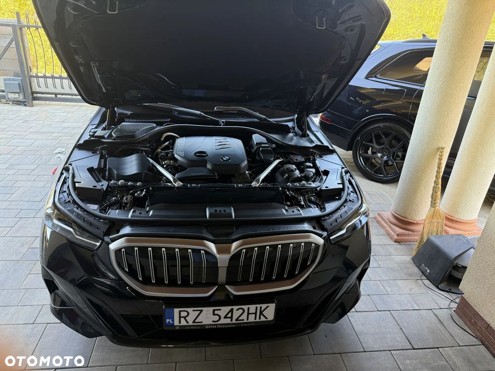 BMW Seria 5 520d xDrive mHEV M Sport - 6