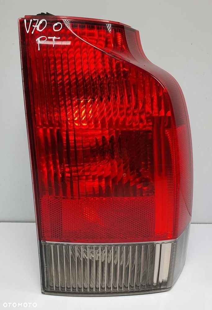 LAMPA PRAWY TYŁ TYLNA VOLVO V70 II LIFT 9154498 152862 EUROPA - 1