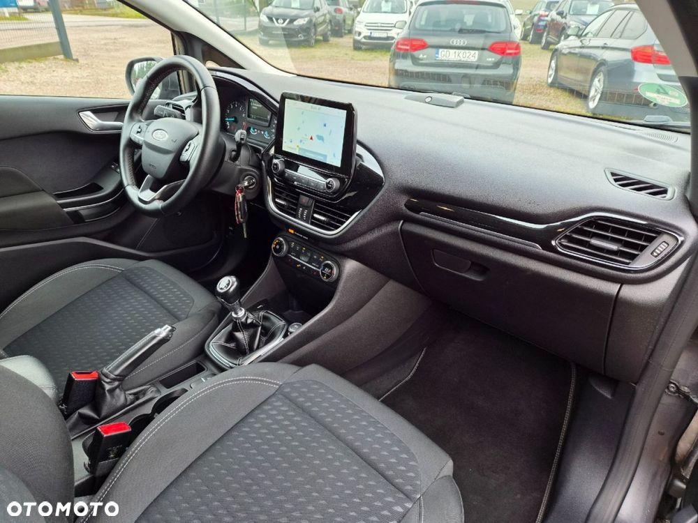 Ford Fiesta 1.0 EcoBoost S&S TITANIUM - 25