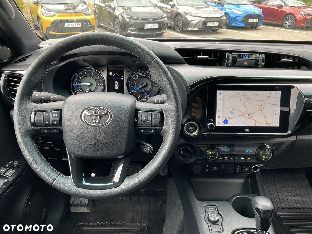 Toyota Hilux 2.8 D-4D mHEV Double Cab Invincible 4x4 - 12
