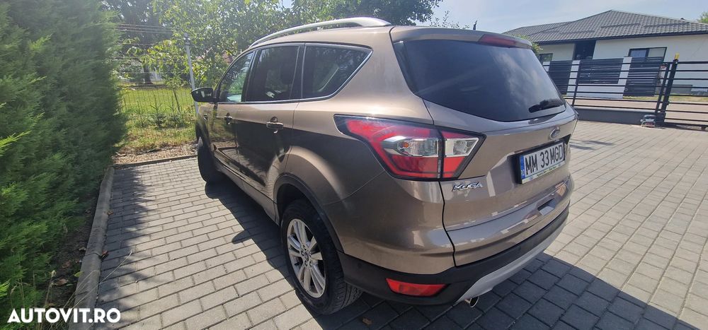 Ford Kuga - 6
