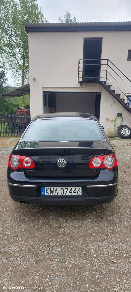 Volkswagen Passat 1.8 TSI Comfortline - 2