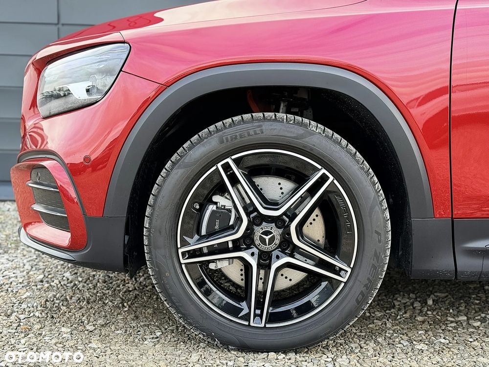 Mercedes-Benz GLB 220 mHEV 4-Matic AMG Line 8G-DCT - 5