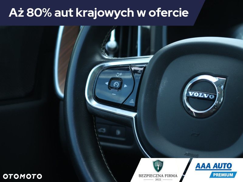 Volvo XC 60 - 22