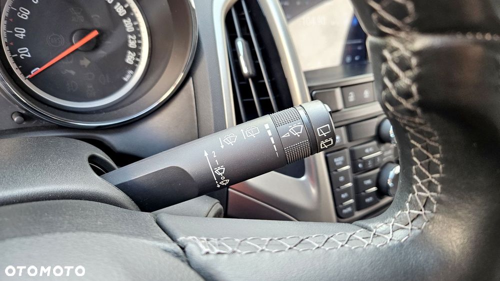 Opel Astra 1.4 Turbo 150 Jahre - 20