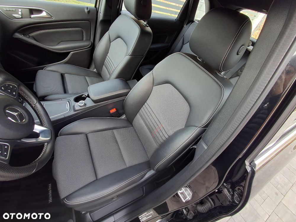 Mercedes-Benz Klasa B 200 7G-DCT UrbanStyle Edition - 14