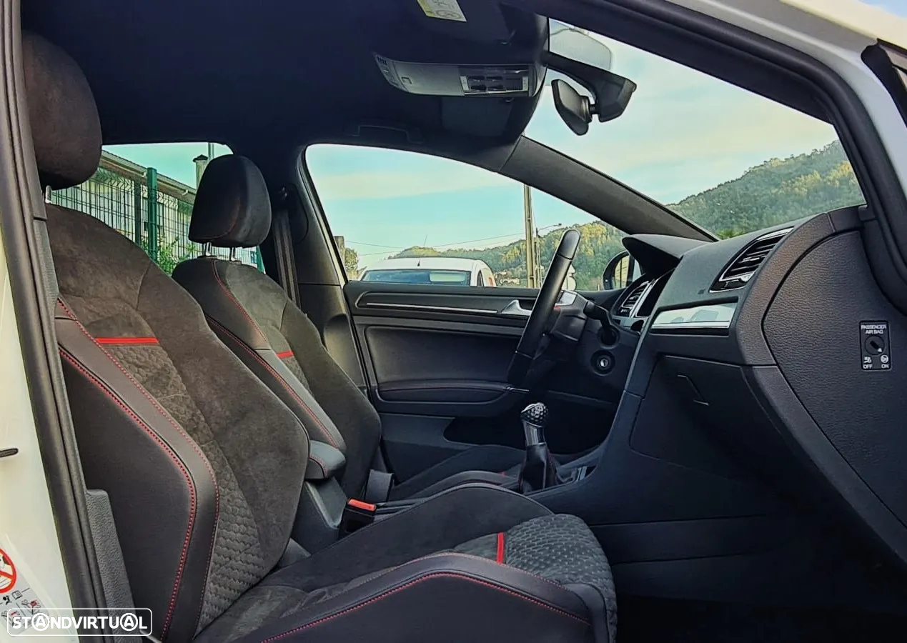 VW Golf 2.0 TSI GTI Performance - 31