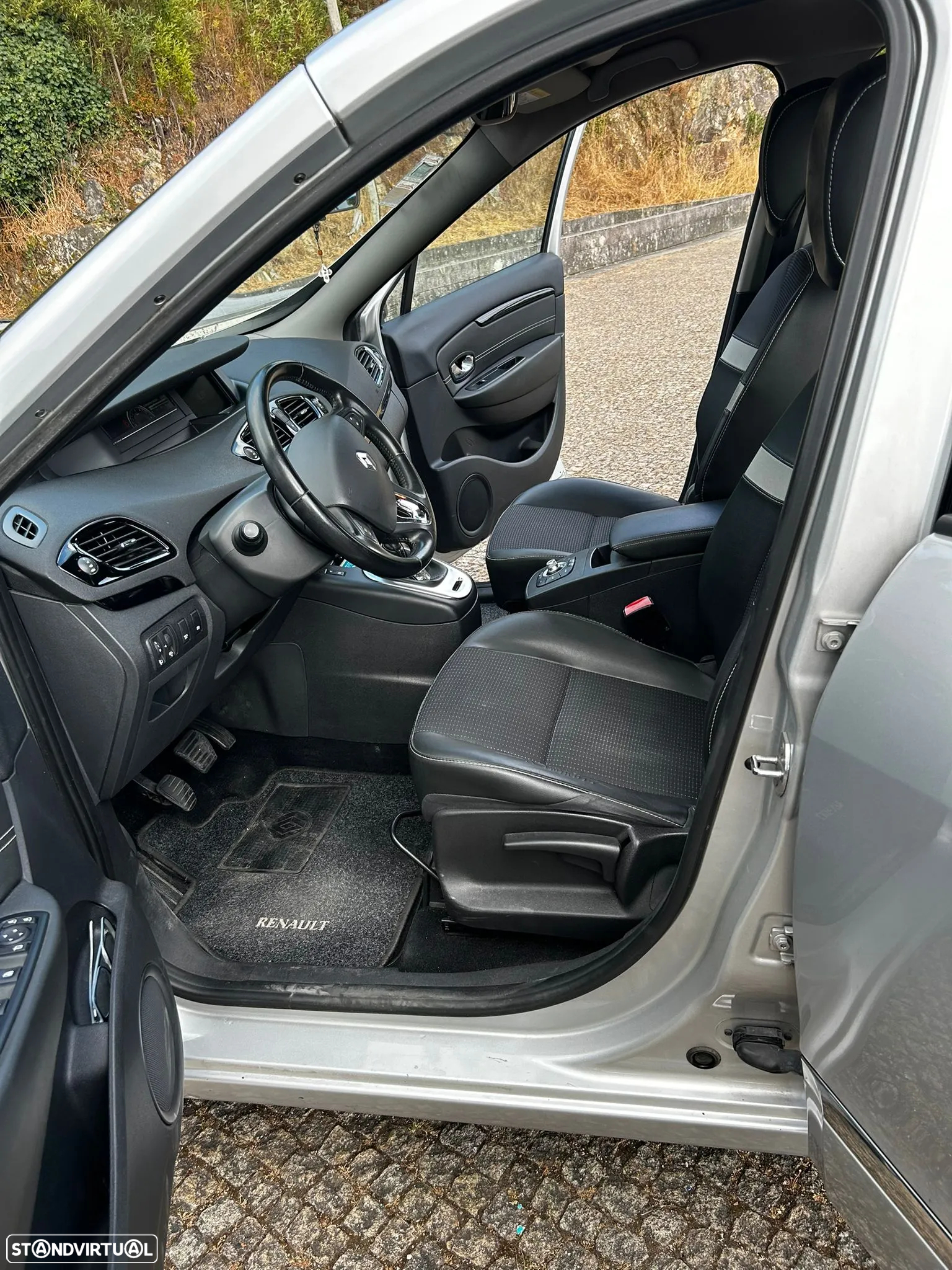 Renault Grand Scénic ENERGY dCi 110 Start & Stop Dynamique - 11