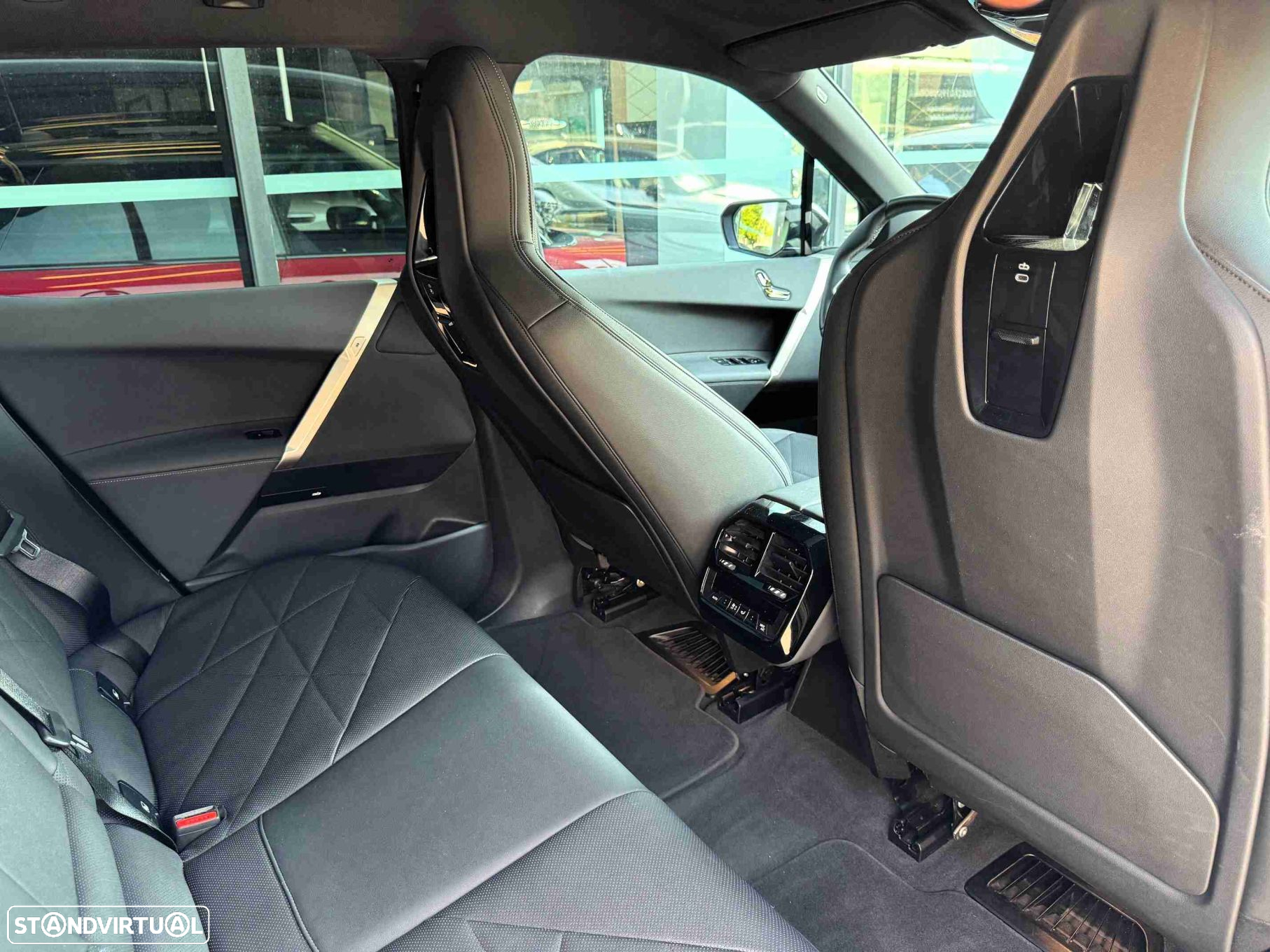BMW iX xDrive 40 Pack Desportivo - 17