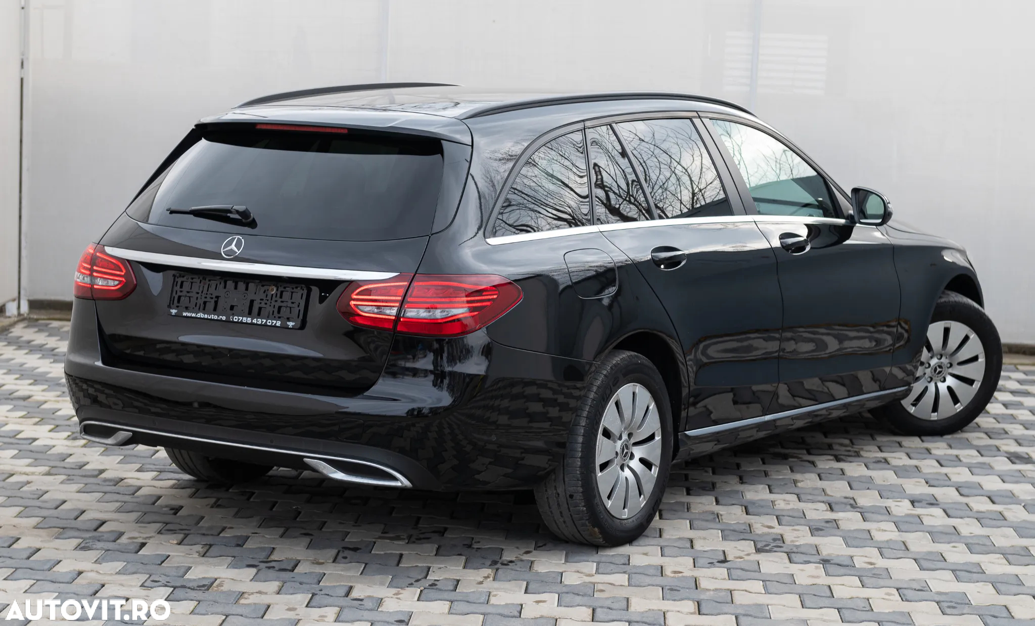 Mercedes-Benz C 220 d 4Matic T 9G-TRONIC Avantgarde - 10