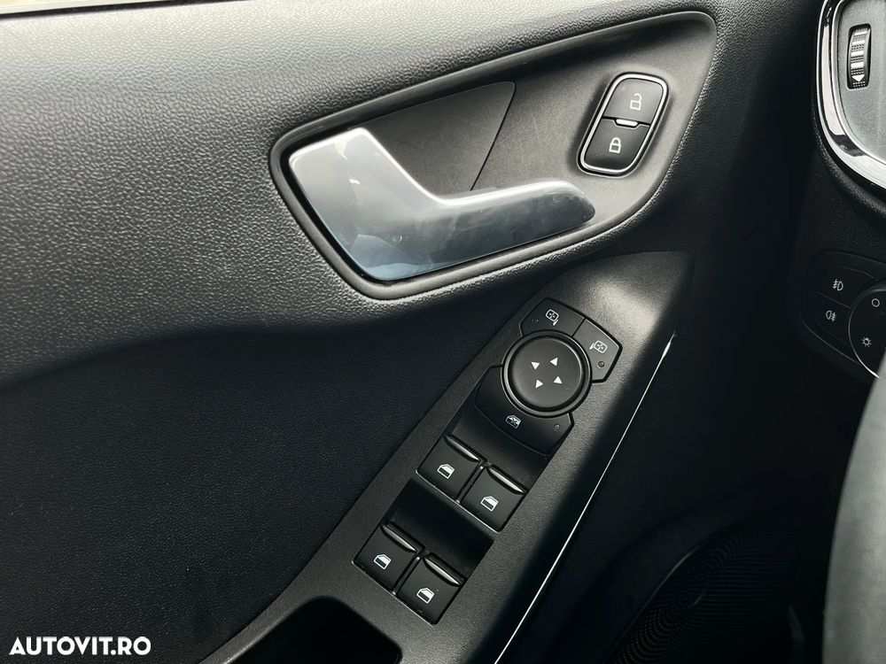 Ford Fiesta - 21