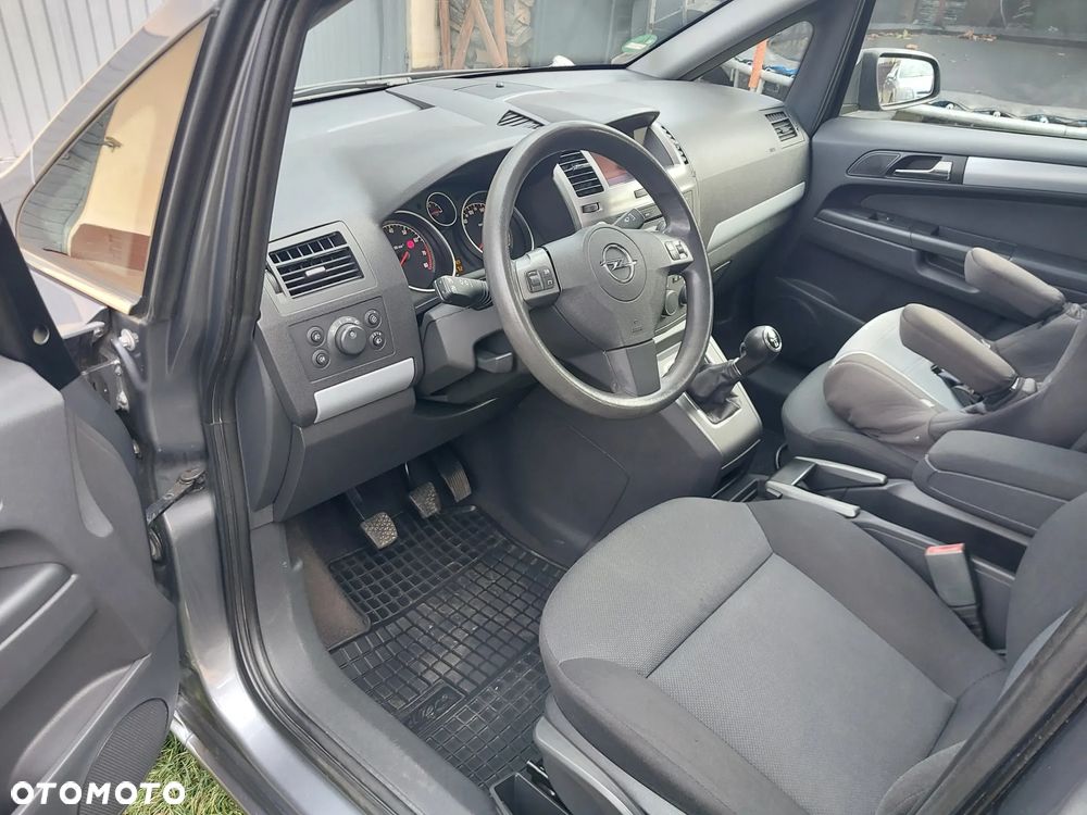 Opel Zafira 1.8 - 8