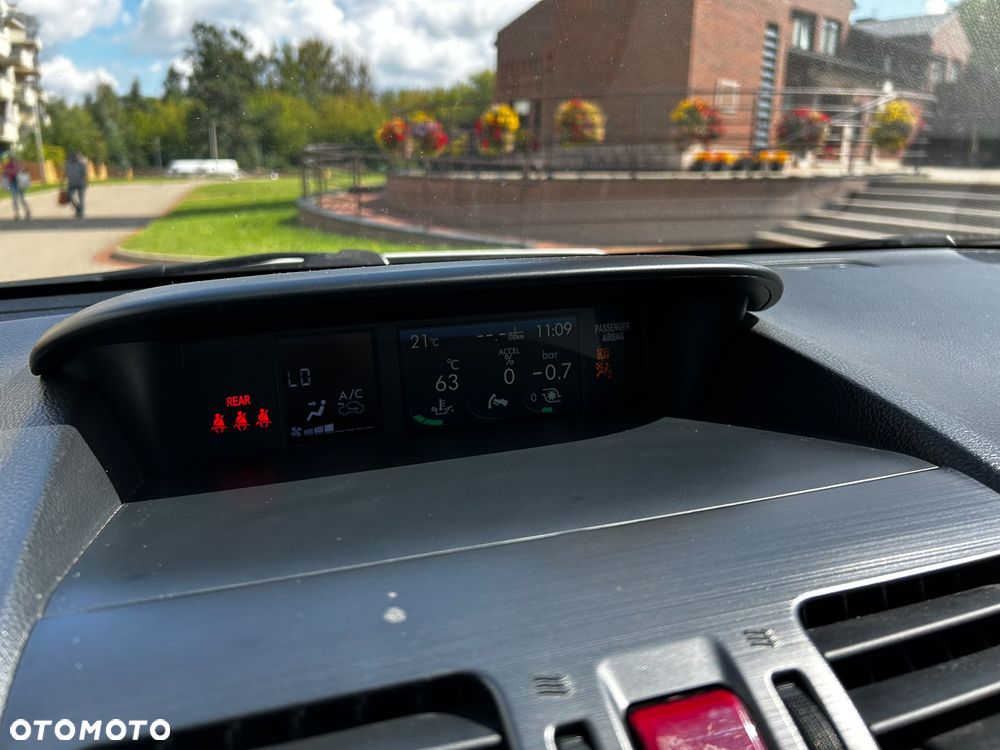 Subaru Forester 2.0XT Platinum Lineartronic - 26
