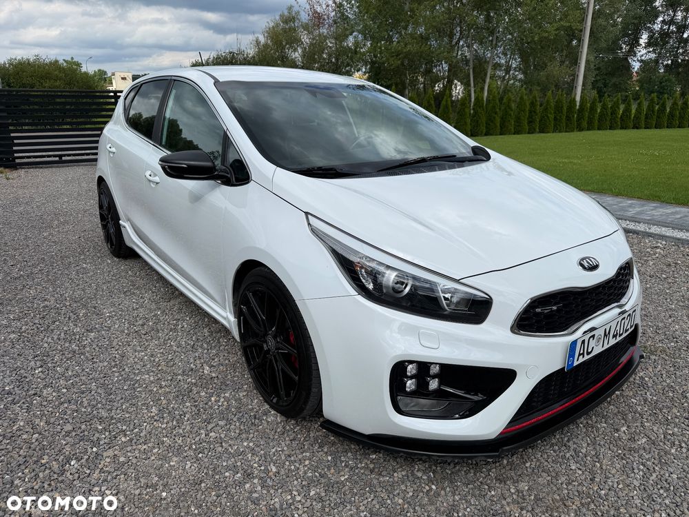 Kia Ceed 1.6 T-GDI GT-Track - 11