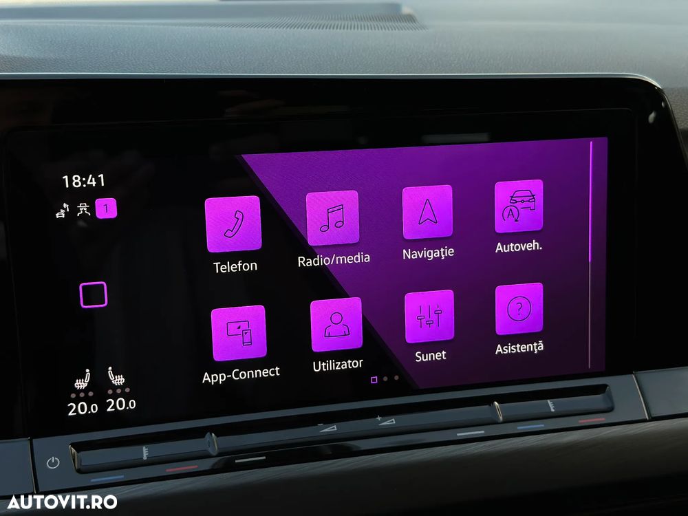 Volkswagen Golf 1.5 TSI ACT Style - 21