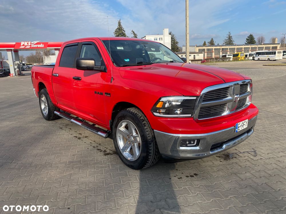 Dodge RAM - 1