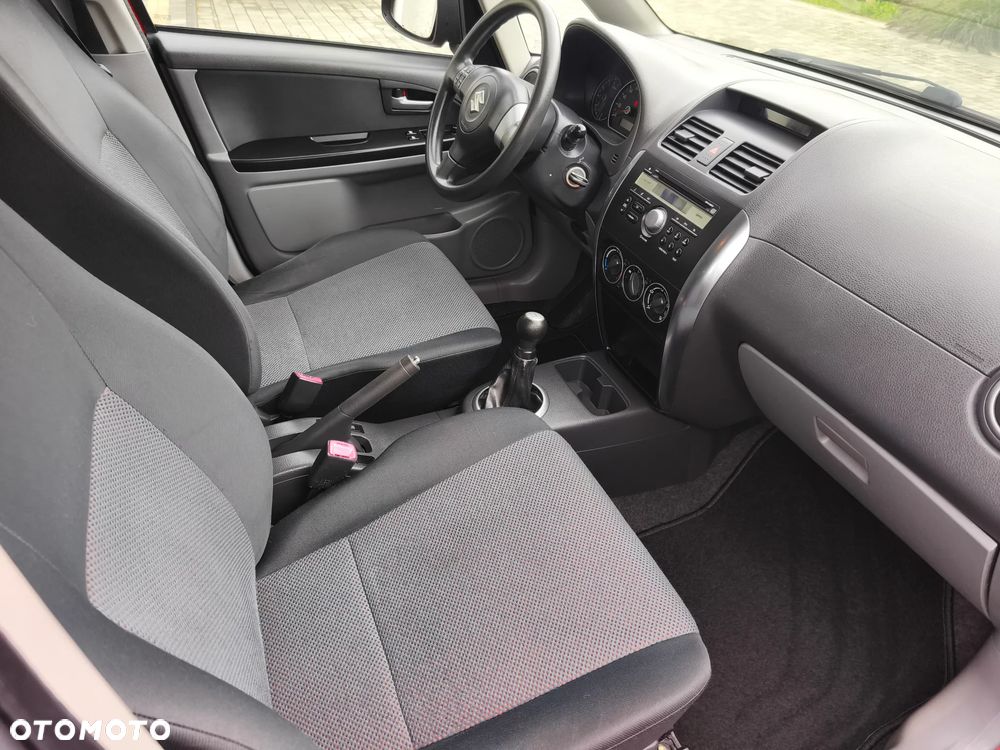 Suzuki SX4 1.6 VVT Streetline 4x2 Club - 20