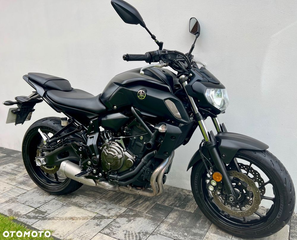 Yamaha MT - 6