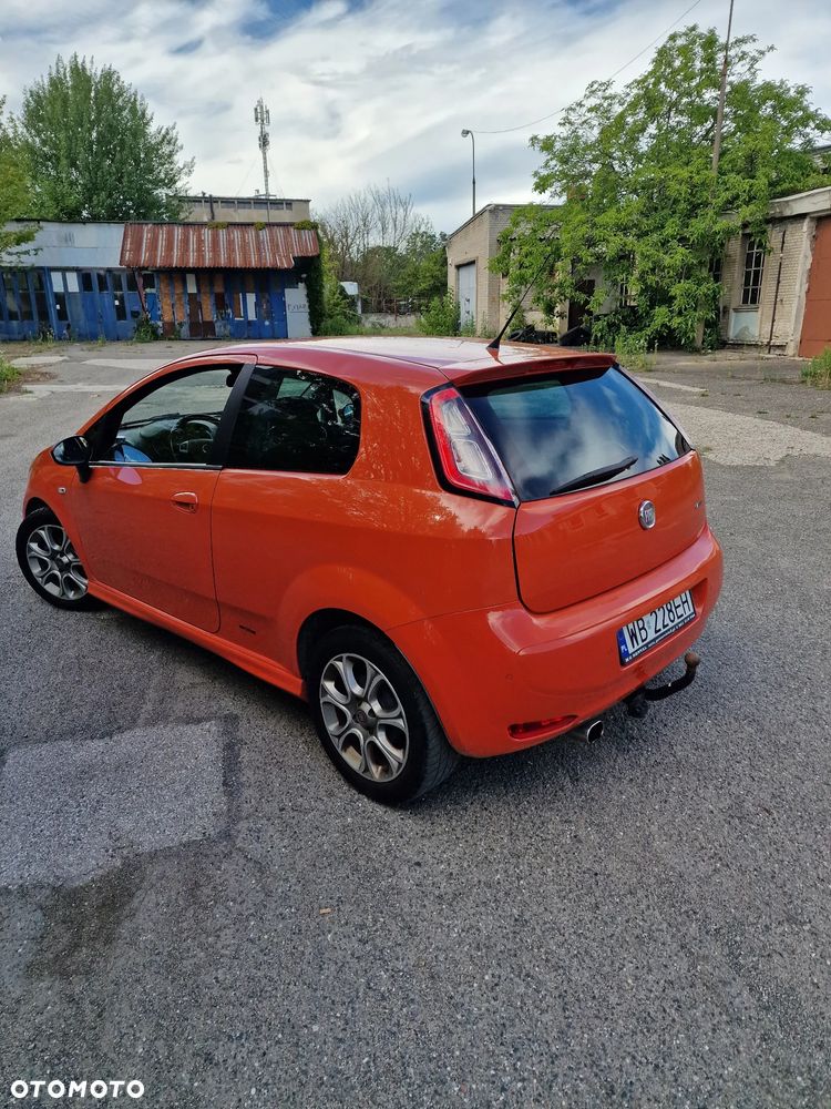Fiat Punto Evo - 11