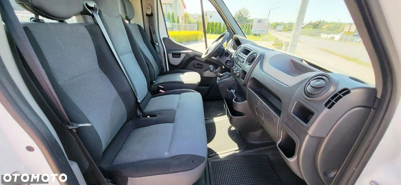 Renault Master 2.3 Dci 125 Km / Napęd tył / rozstaw 4,30 m - 9