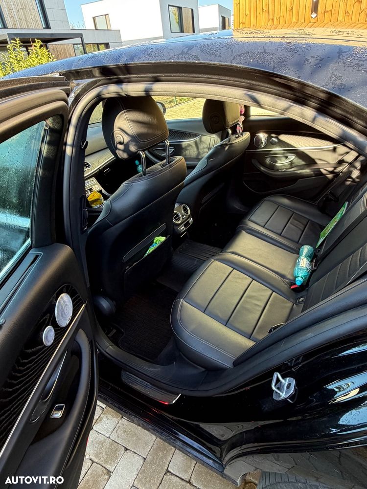 Mercedes-Benz E 300 Aut. - 2