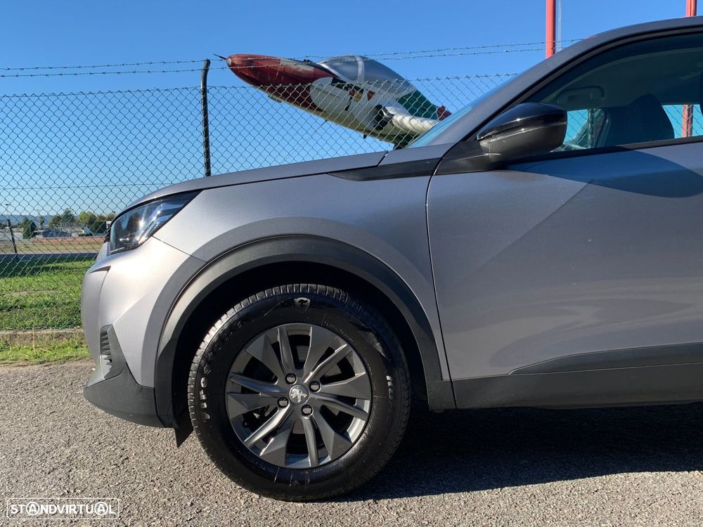 Peugeot 2008 1.2 PureTech Allure - 19