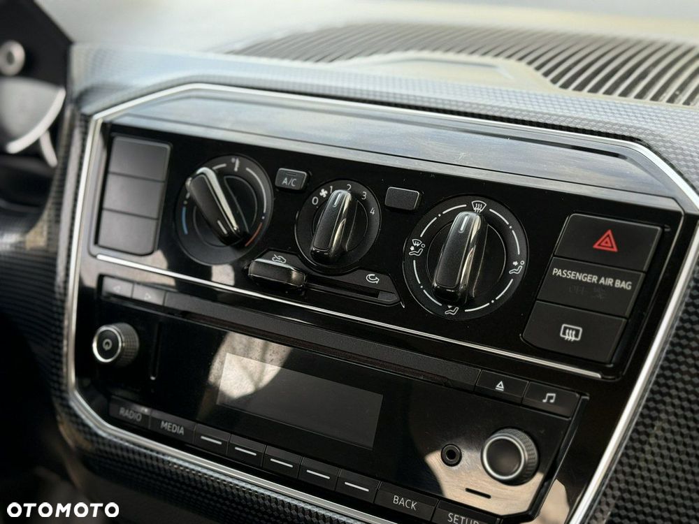 Volkswagen up! 1.0 White Style - 17