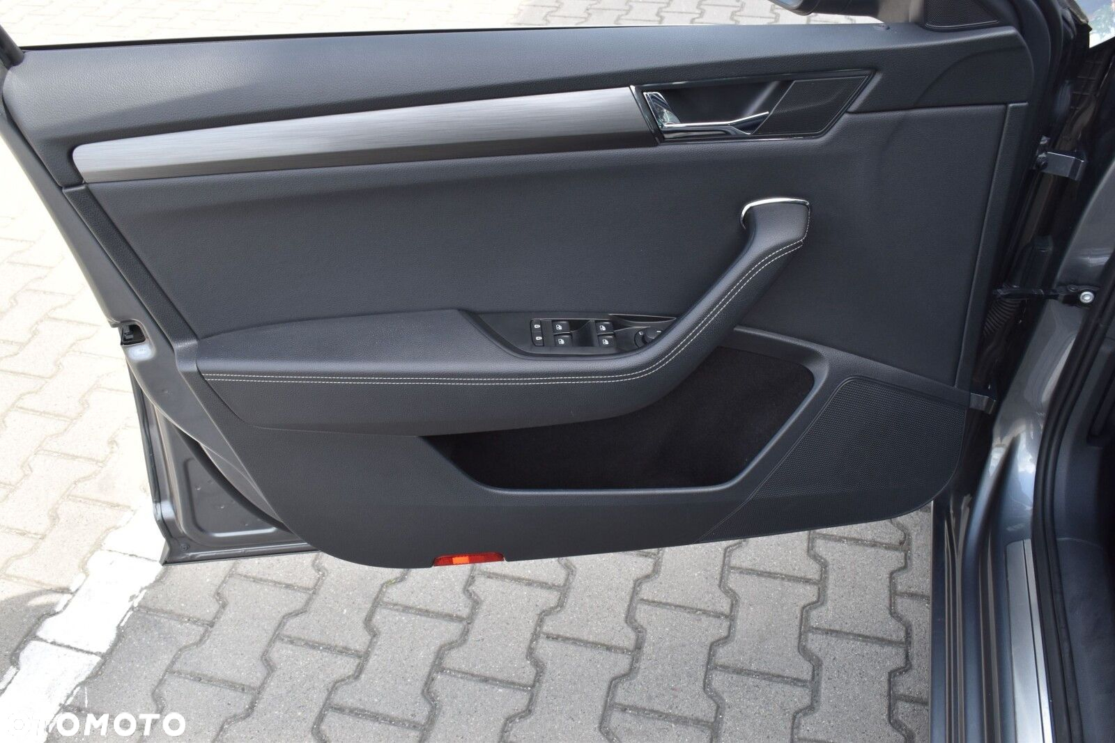 Skoda Superb 2.0 TDI SCR Style DSG - 21