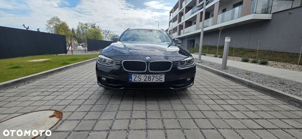 BMW Seria 3 318i GPF Advantage - 17
