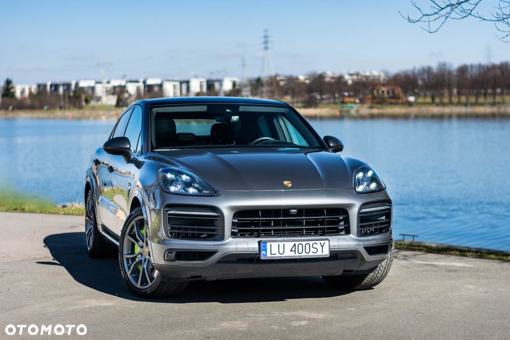 Porsche Cayenne Coupe E-Hybrid - 6