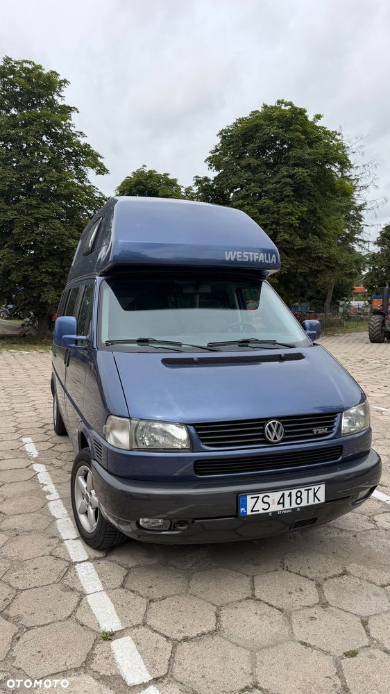 Volkswagen Multivan - 11