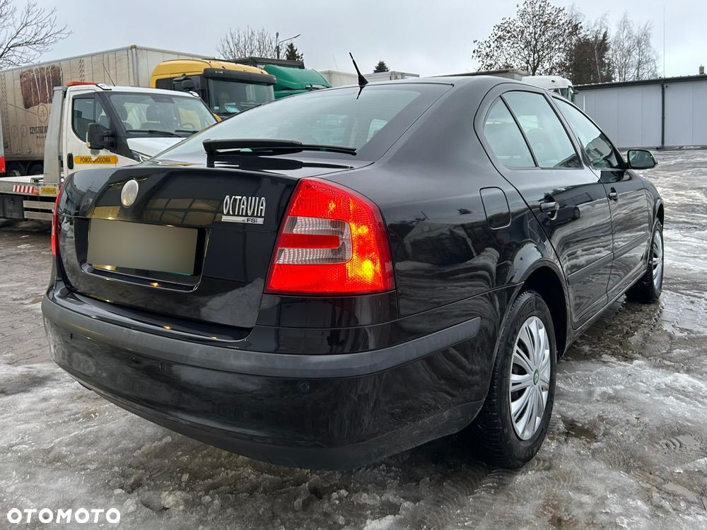 Skoda Octavia 2.0 FSI Ambiente - 6